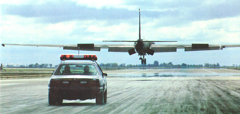 Illustration for article titled The 140-Mph Chase Cars Of The U.S. Air Force